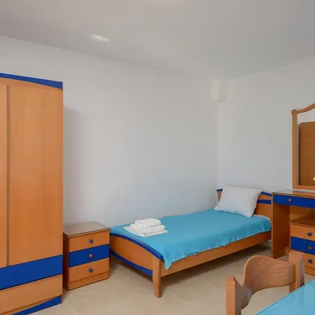 Apartment Crystal Naxos 2 At *